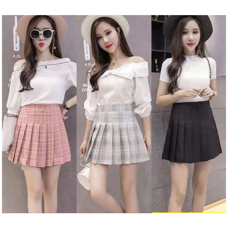 可愛いミニ丈プリーツスカート チェック柄 黒 着回し抜群