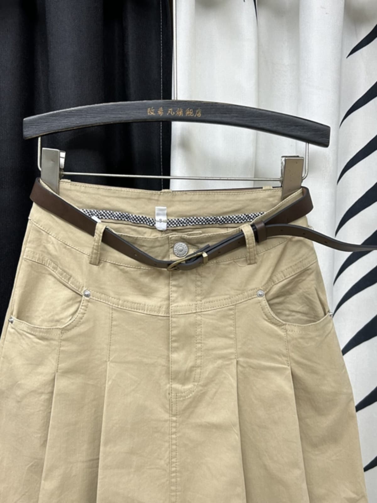 プリーツスカート ポケット付きプリーツフレアスカート