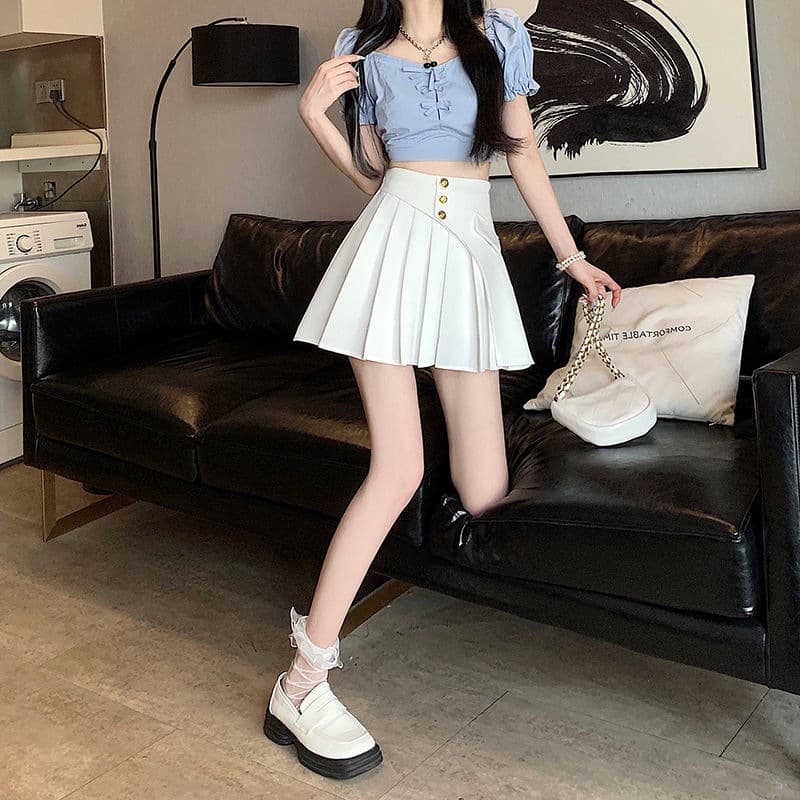 プリーツスカート 三つボタン装飾プリーツミニスカート