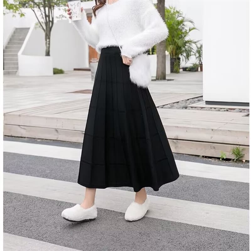 上品ロングプリーツスカート体型カバーきれいめニット素材