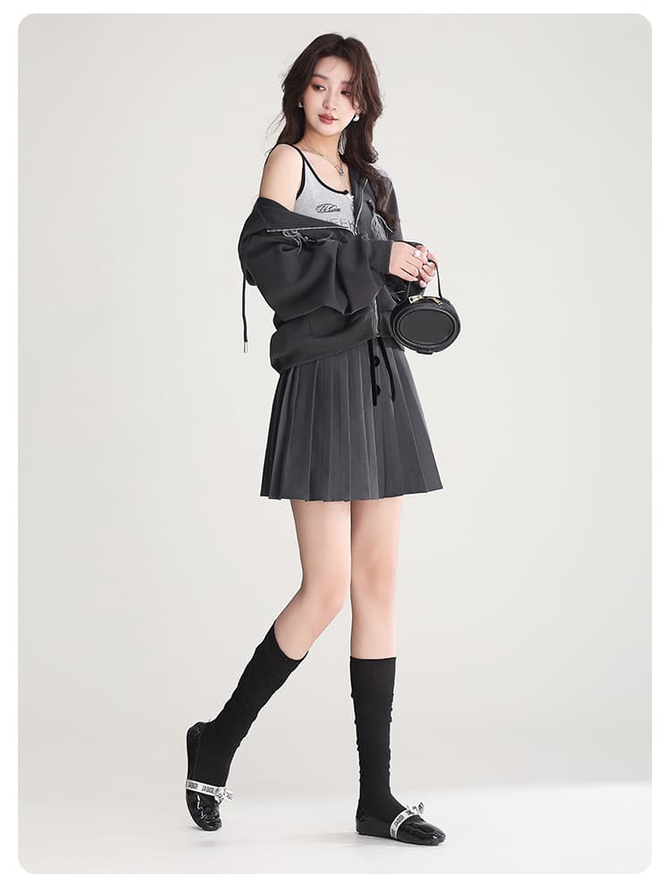 プリーツスカート 前ボタン飾り細プリーツミニスカート