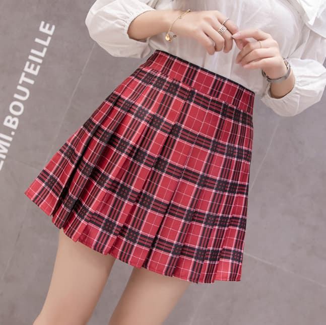 可愛いミニ丈プリーツスカート チェック柄 黒 着回し抜群
