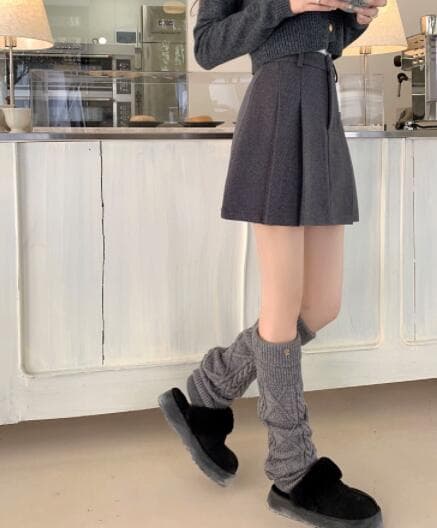 ハイウエストプリーツスカート膝上丈